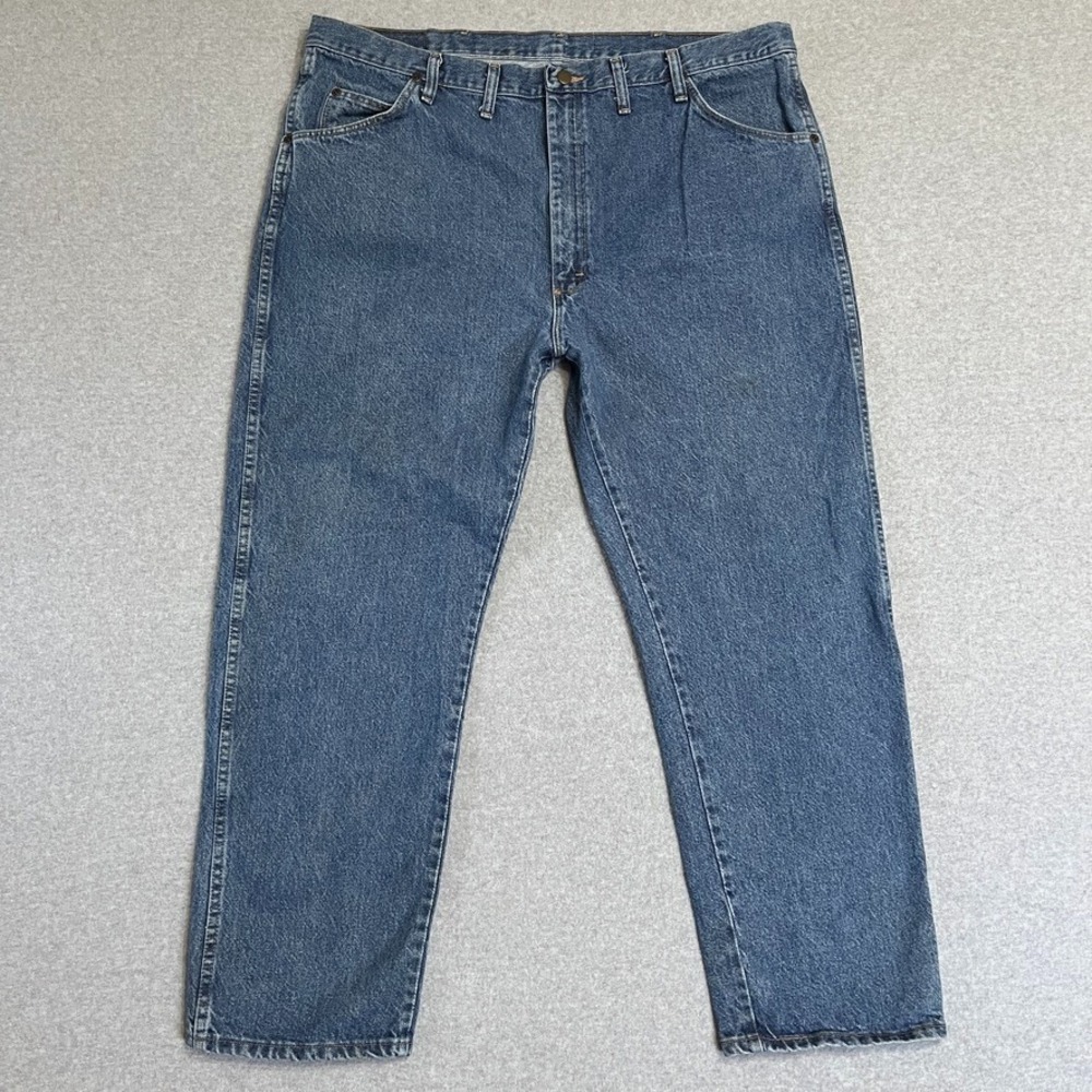 Wrangler Jeans Mens 44X30 Blue Regular Fit Straight Leg Medium Wash Denim
